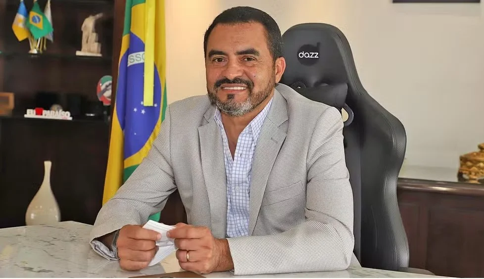 Wanderlei Barbosa reassume governo do Tocantins, mas crise política persiste